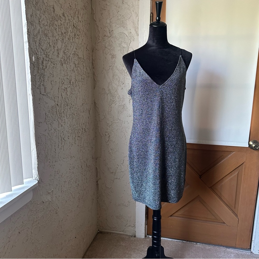 🦋 H&M Divided Glitter Plus Size Silver & Black Fitted Mini Dress 🩶 🪩